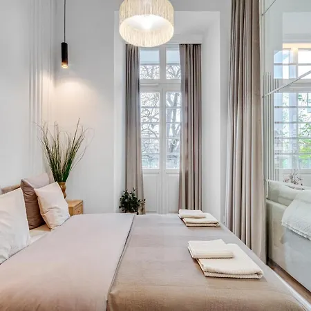 Riverside View - Parking Free Apartamento